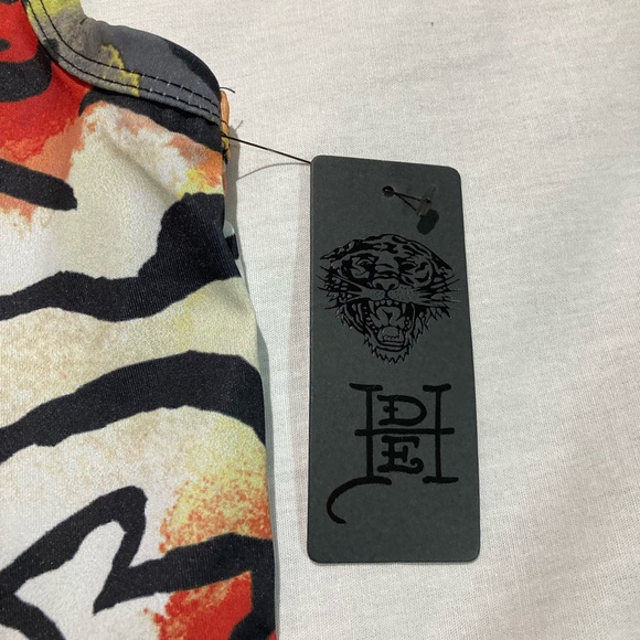 Ed Hardy Tiger Striped Tank Top, Women’s size medium, NWT! - Picture 3 of 4